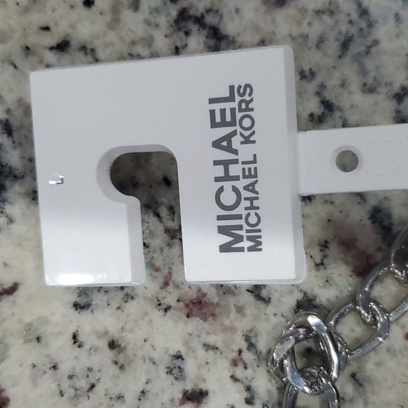 MICHAEL KORS  MONOGRAM FANNY  PACK - Picture 8 of 11